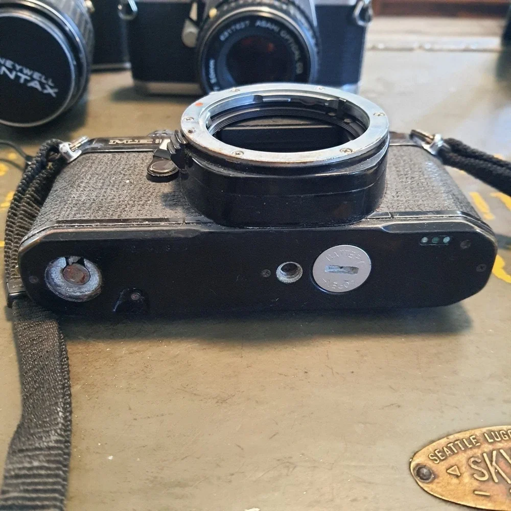 Vintage Pentax MG ME ASAHI 3 Film CAMERAS and Accessories LOT **SEE DESCRIPTION